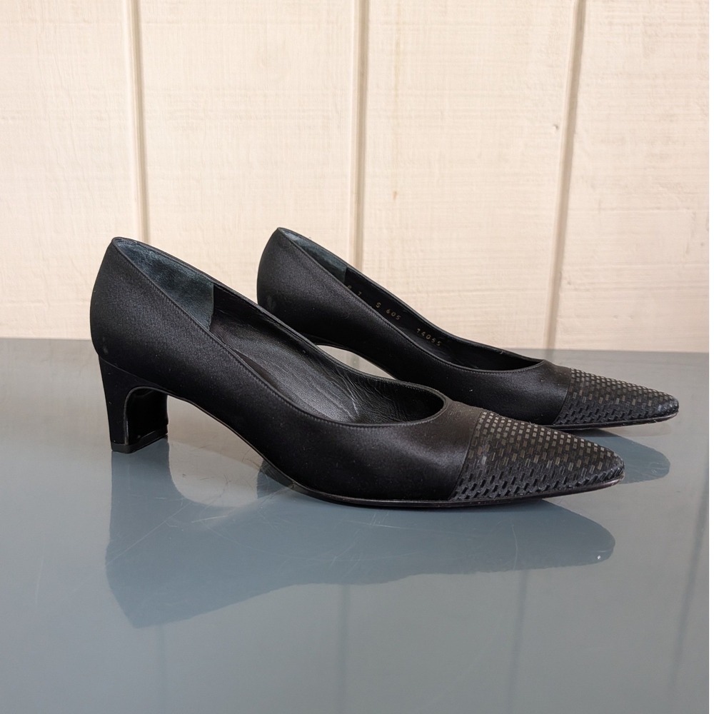 Vintage St. John Black Satin Pointed Toe Pumps Cap Toe Heels Italy Size 7B